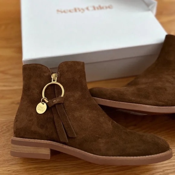 See By Chloé NIB Louise Flat Suede Booties (38/8) - Picture 7 of 16